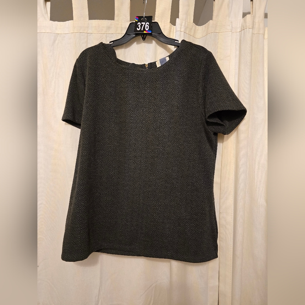 #376 grey tweed patterned back zip top